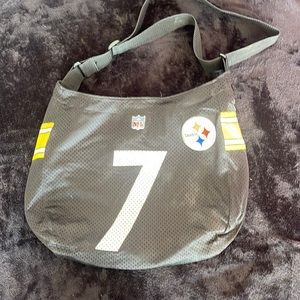 Women junior Pittsburgh Steelers purse